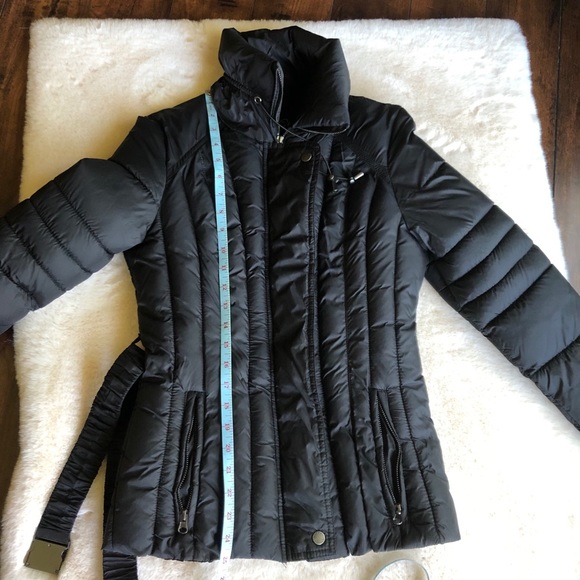 GUESS black puffer cinched belt jacket - Picture 8 of 11